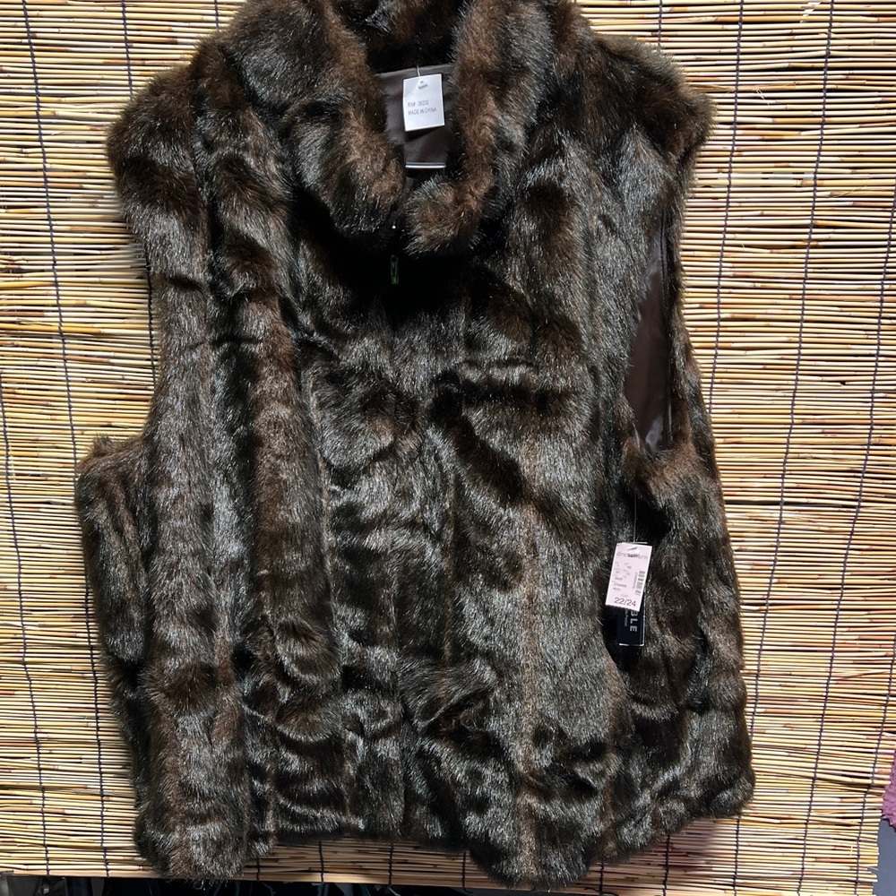 Gallery Women Faux Fur Vest in Rich Black Brown, Reversible Vest